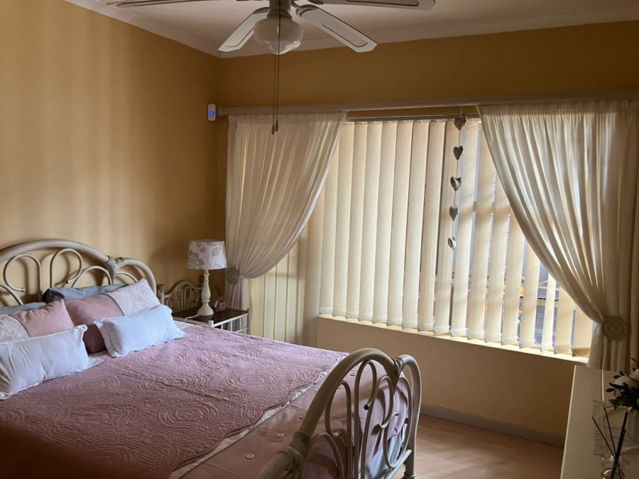 4 Bedroom Property for Sale in Vanes Estate Eastern Cape